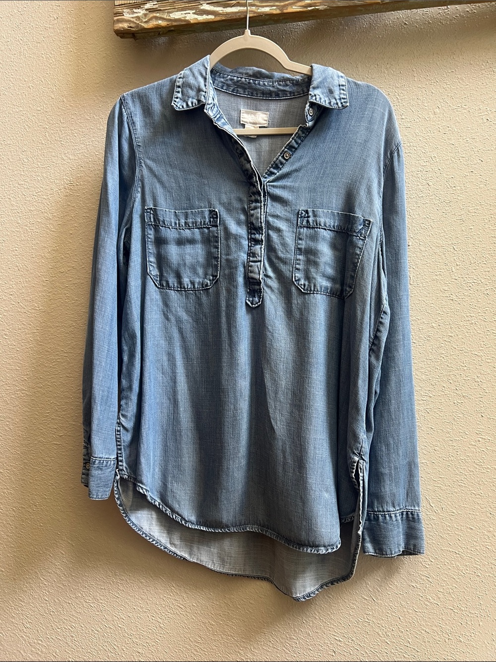 LOFT Light Blue Chambray Pullover Shirt